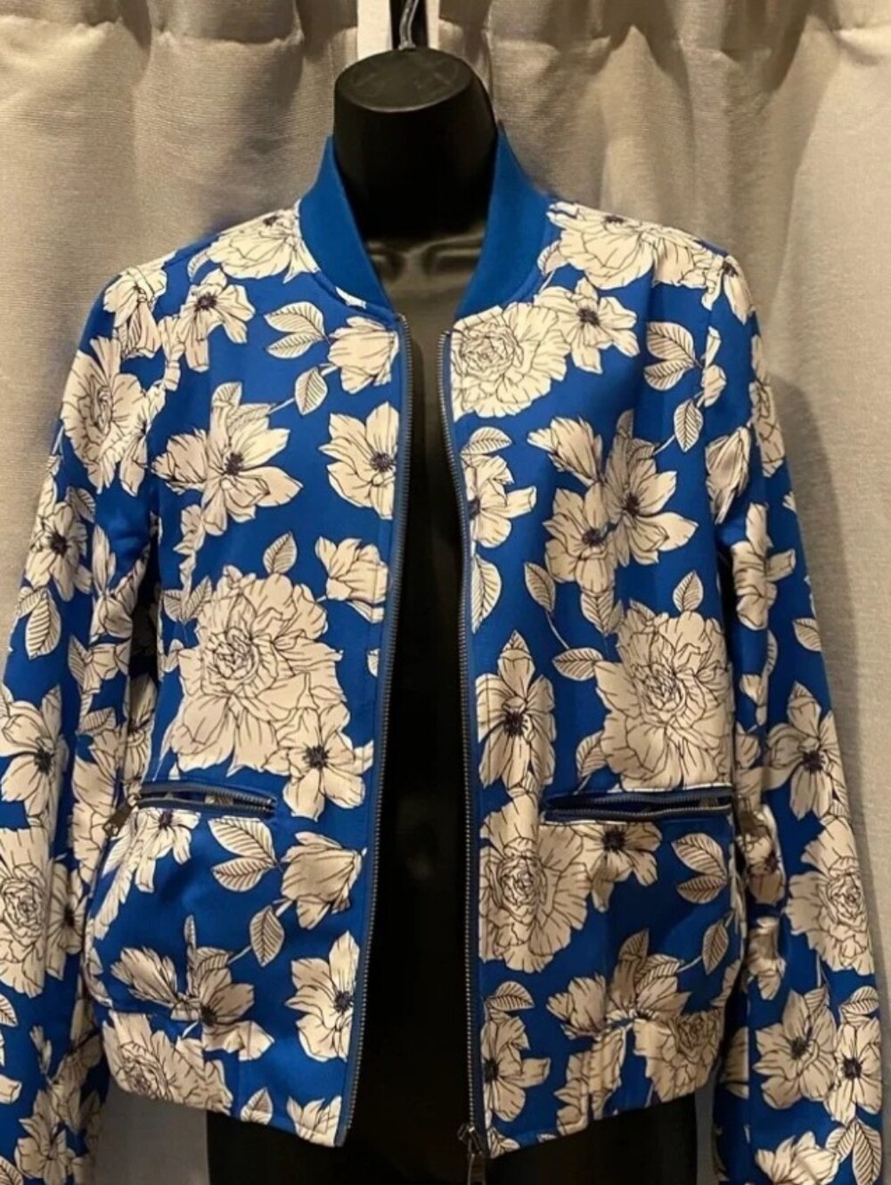 Banana Republic Blue Floral Bomber Jacket - Women Size PXS